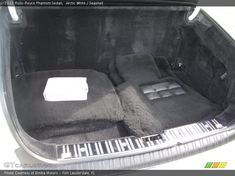  2013 Phantom Sedan Trunk