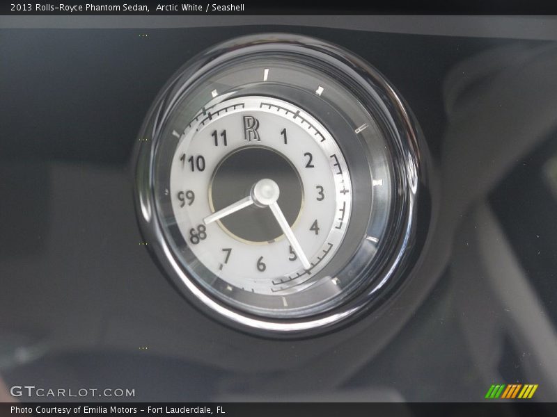 Arctic White / Seashell 2013 Rolls-Royce Phantom Sedan