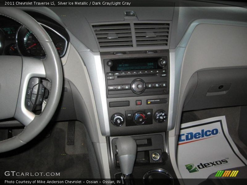 Silver Ice Metallic / Dark Gray/Light Gray 2011 Chevrolet Traverse LS
