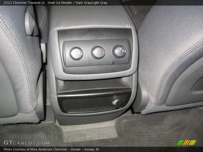 Silver Ice Metallic / Dark Gray/Light Gray 2011 Chevrolet Traverse LS
