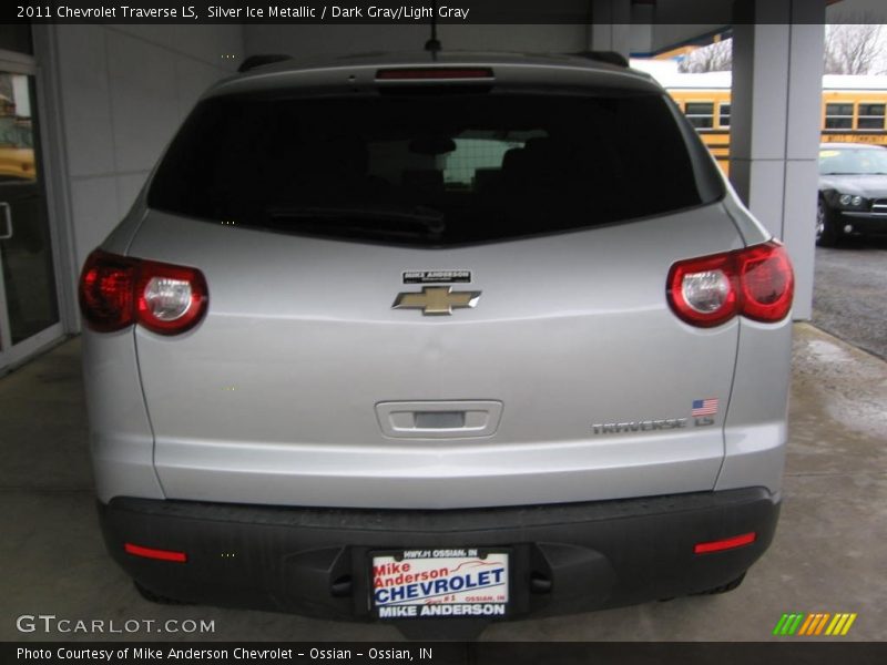 Silver Ice Metallic / Dark Gray/Light Gray 2011 Chevrolet Traverse LS