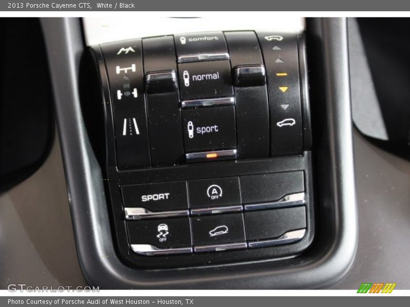 White / Black 2013 Porsche Cayenne GTS