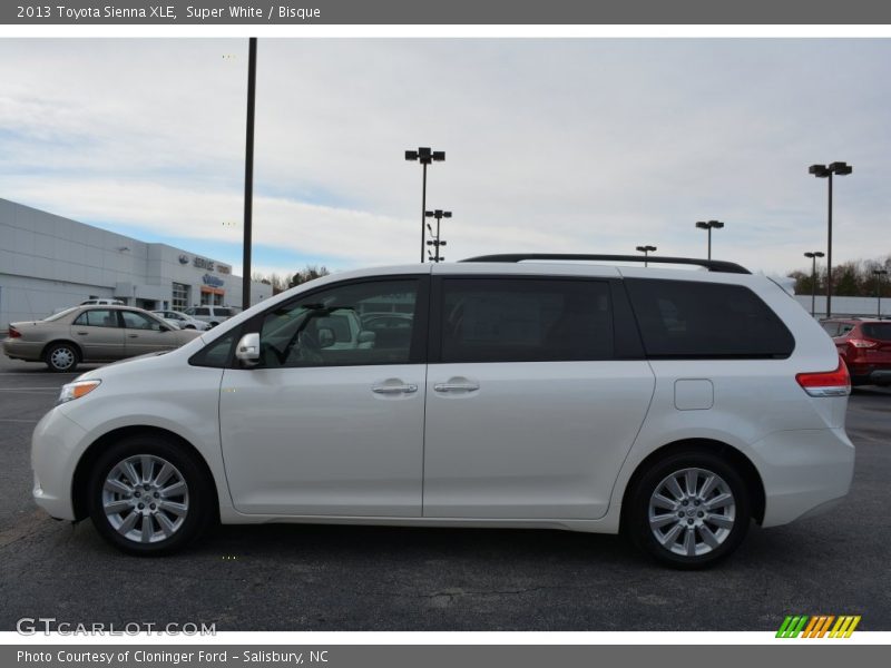 Super White / Bisque 2013 Toyota Sienna XLE
