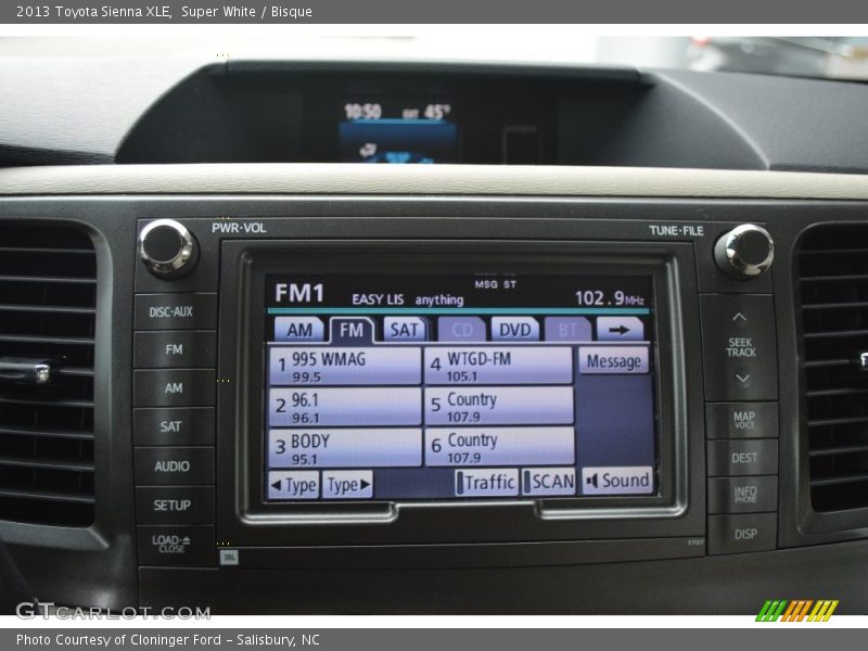 Super White / Bisque 2013 Toyota Sienna XLE