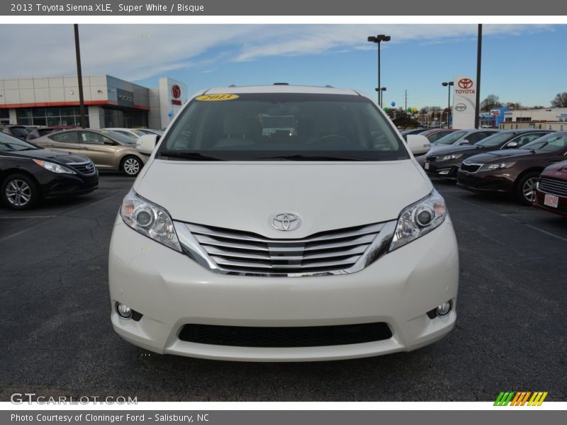 Super White / Bisque 2013 Toyota Sienna XLE