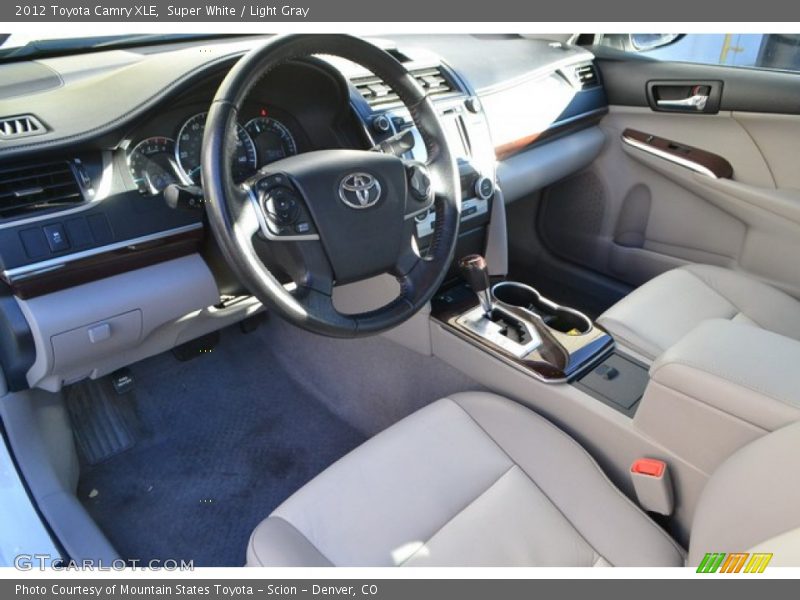 Super White / Light Gray 2012 Toyota Camry XLE