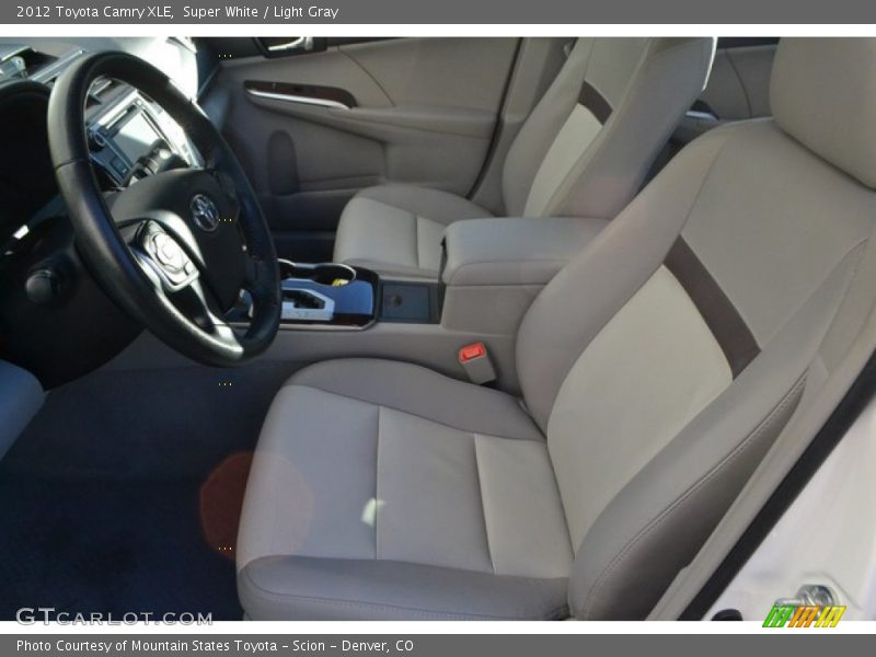 Super White / Light Gray 2012 Toyota Camry XLE