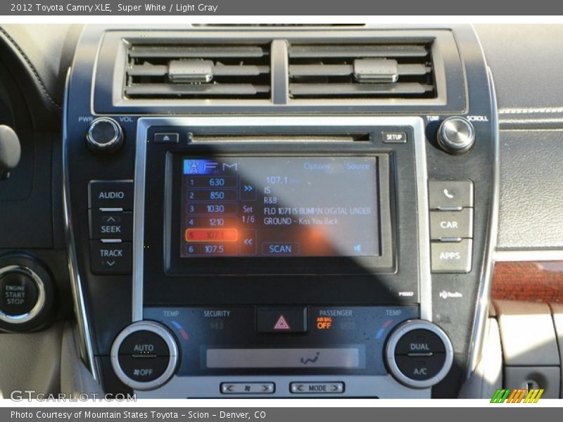 Super White / Light Gray 2012 Toyota Camry XLE