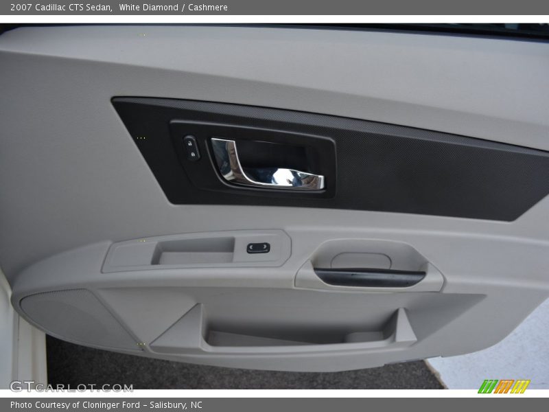 White Diamond / Cashmere 2007 Cadillac CTS Sedan