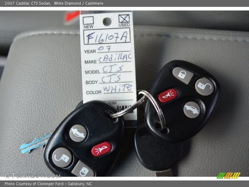 White Diamond / Cashmere 2007 Cadillac CTS Sedan