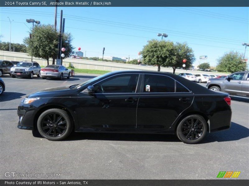 Attitude Black Metallic / Black/Ash 2014 Toyota Camry SE