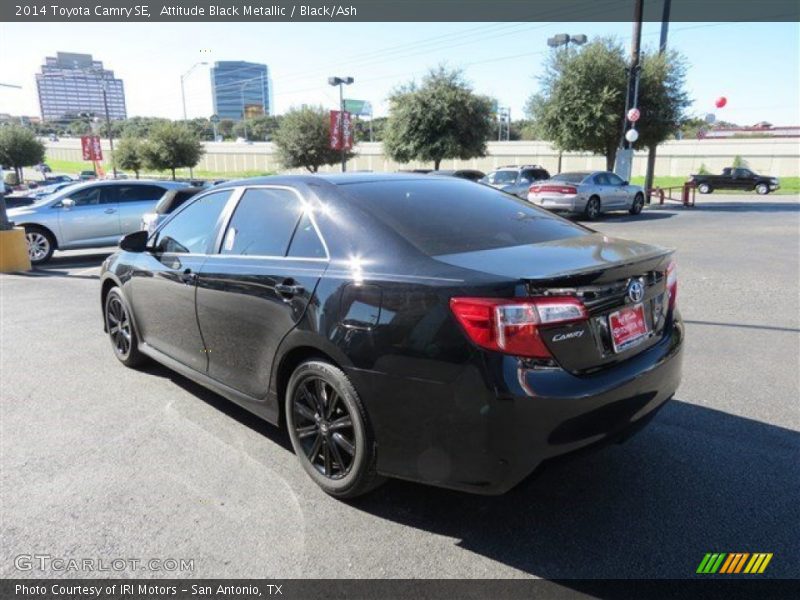 Attitude Black Metallic / Black/Ash 2014 Toyota Camry SE