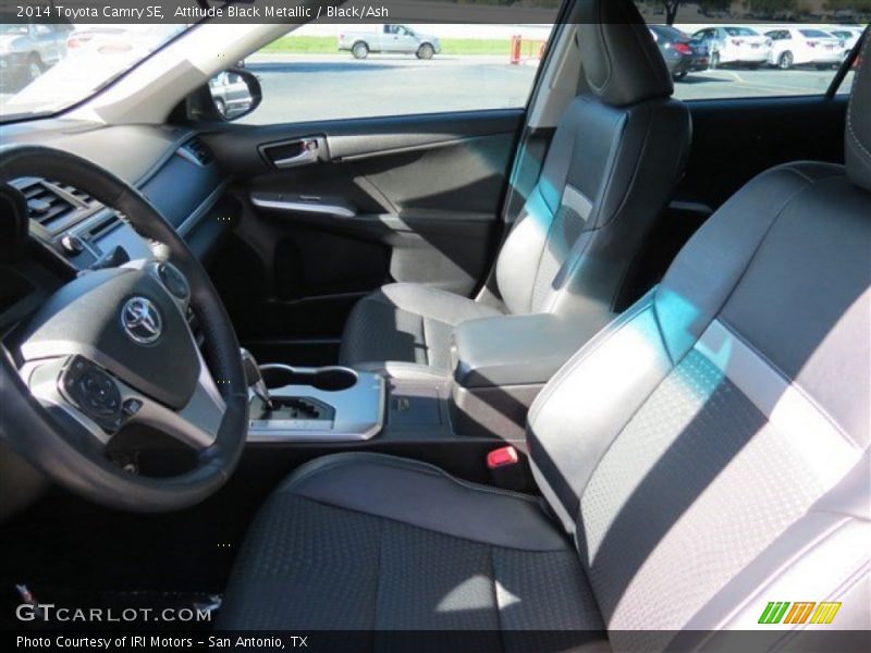 Attitude Black Metallic / Black/Ash 2014 Toyota Camry SE