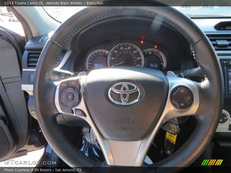 Attitude Black Metallic / Black/Ash 2014 Toyota Camry SE