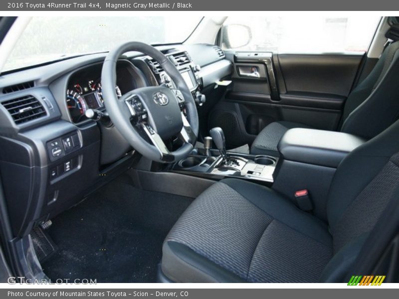 Magnetic Gray Metallic / Black 2016 Toyota 4Runner Trail 4x4