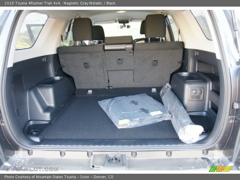 Magnetic Gray Metallic / Black 2016 Toyota 4Runner Trail 4x4