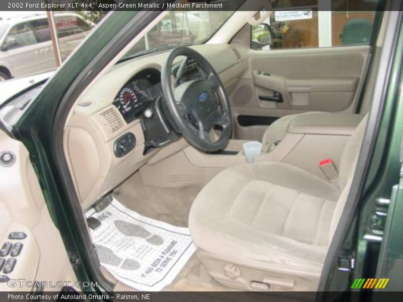 Aspen Green Metallic / Medium Parchment 2002 Ford Explorer XLT 4x4
