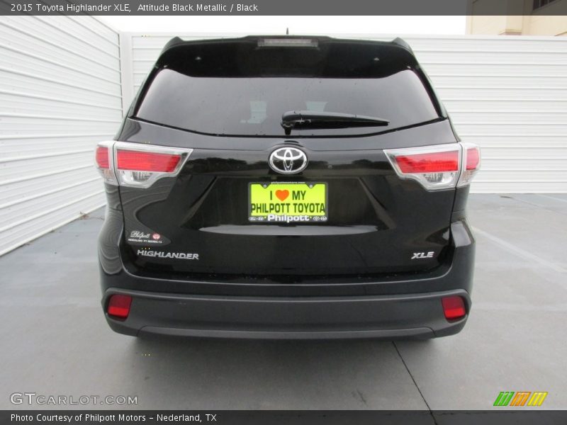 Attitude Black Metallic / Black 2015 Toyota Highlander XLE