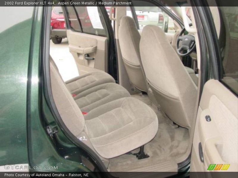 Aspen Green Metallic / Medium Parchment 2002 Ford Explorer XLT 4x4