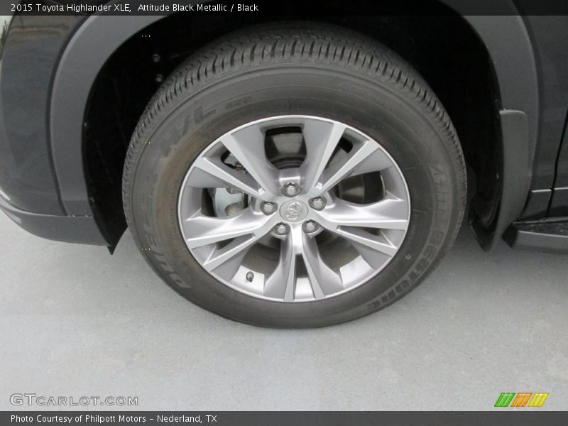 Attitude Black Metallic / Black 2015 Toyota Highlander XLE