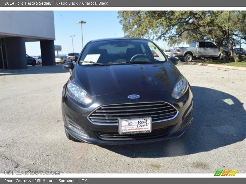 Tuxedo Black / Charcoal Black 2014 Ford Fiesta S Sedan