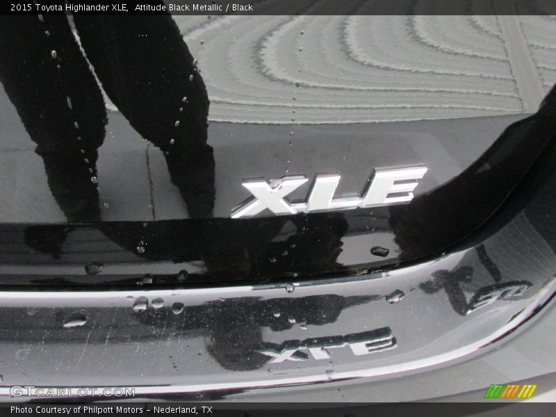 Attitude Black Metallic / Black 2015 Toyota Highlander XLE