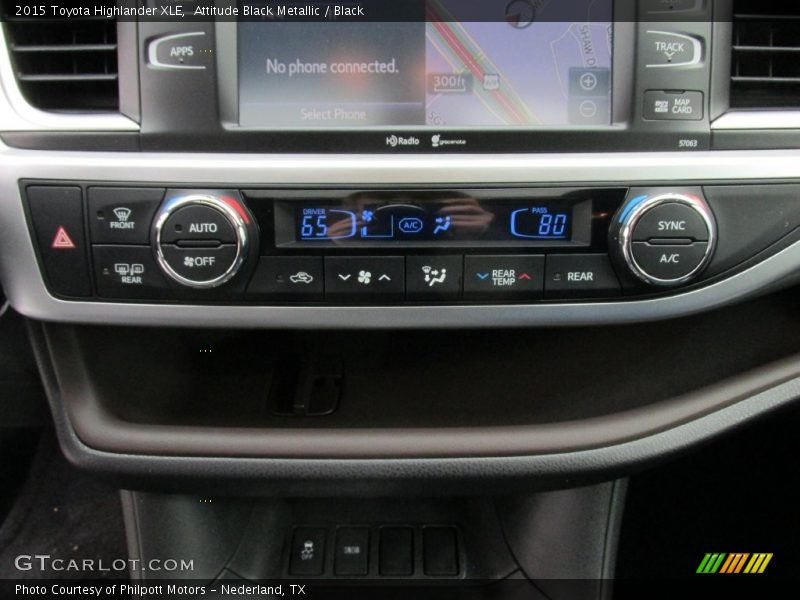 Attitude Black Metallic / Black 2015 Toyota Highlander XLE