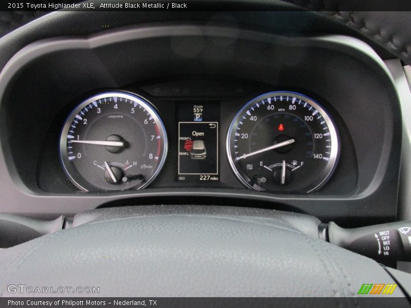 Attitude Black Metallic / Black 2015 Toyota Highlander XLE
