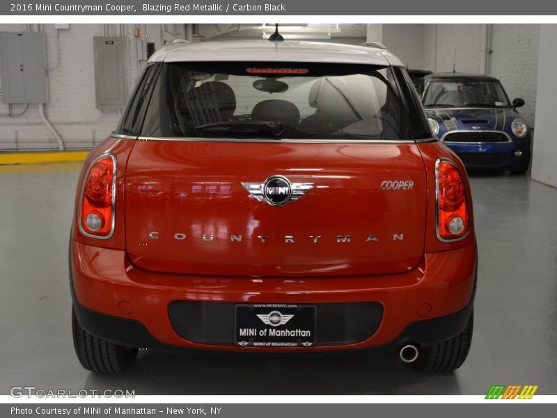 Blazing Red Metallic / Carbon Black 2016 Mini Countryman Cooper