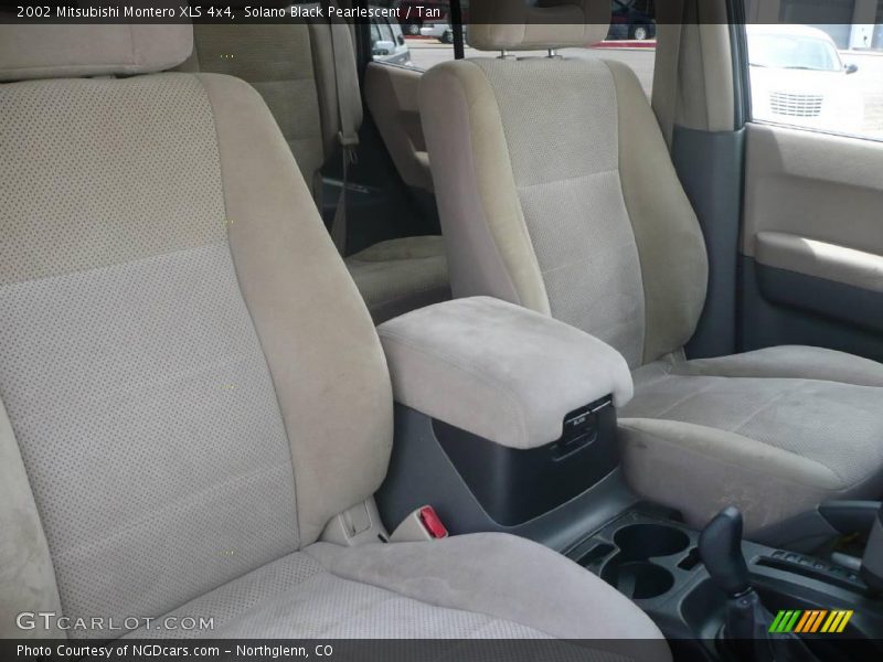 Solano Black Pearlescent / Tan 2002 Mitsubishi Montero XLS 4x4