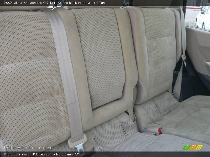 Solano Black Pearlescent / Tan 2002 Mitsubishi Montero XLS 4x4