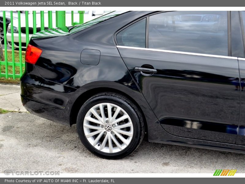 Black / Titan Black 2011 Volkswagen Jetta SEL Sedan