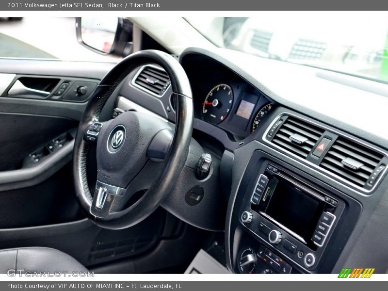 Black / Titan Black 2011 Volkswagen Jetta SEL Sedan