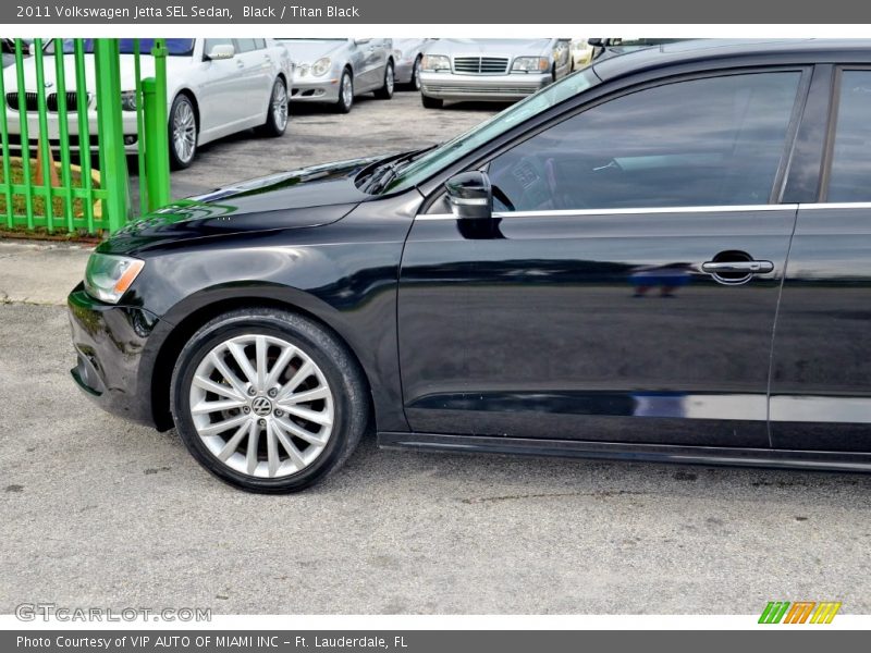 Black / Titan Black 2011 Volkswagen Jetta SEL Sedan