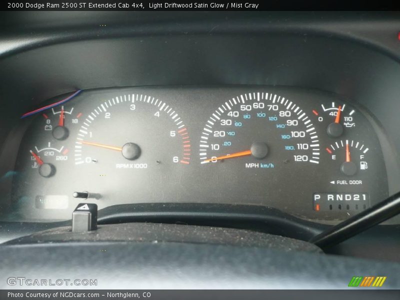 Light Driftwood Satin Glow / Mist Gray 2000 Dodge Ram 2500 ST Extended Cab 4x4