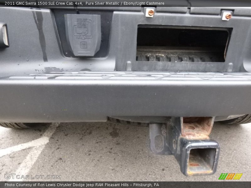 Pure Silver Metallic / Ebony/Light Cashmere 2011 GMC Sierra 1500 SLE Crew Cab 4x4