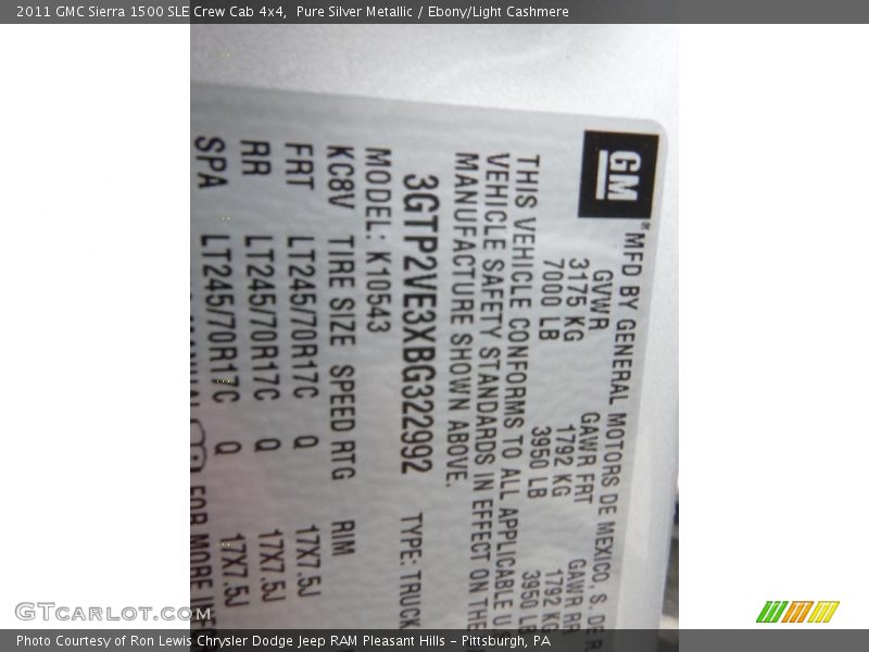 Pure Silver Metallic / Ebony/Light Cashmere 2011 GMC Sierra 1500 SLE Crew Cab 4x4