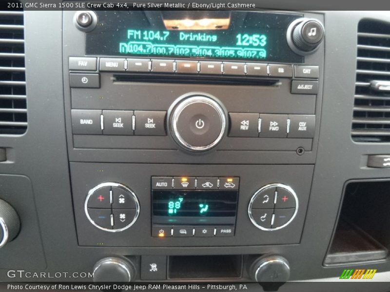 Pure Silver Metallic / Ebony/Light Cashmere 2011 GMC Sierra 1500 SLE Crew Cab 4x4