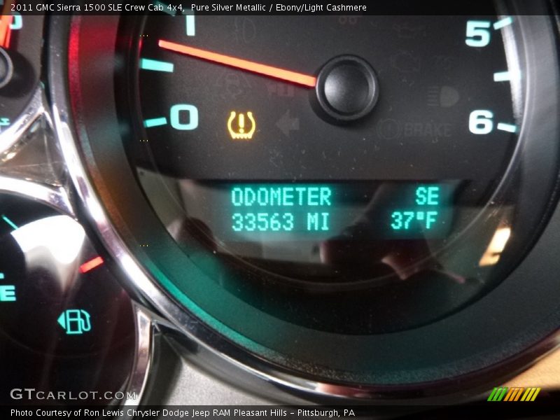 Pure Silver Metallic / Ebony/Light Cashmere 2011 GMC Sierra 1500 SLE Crew Cab 4x4