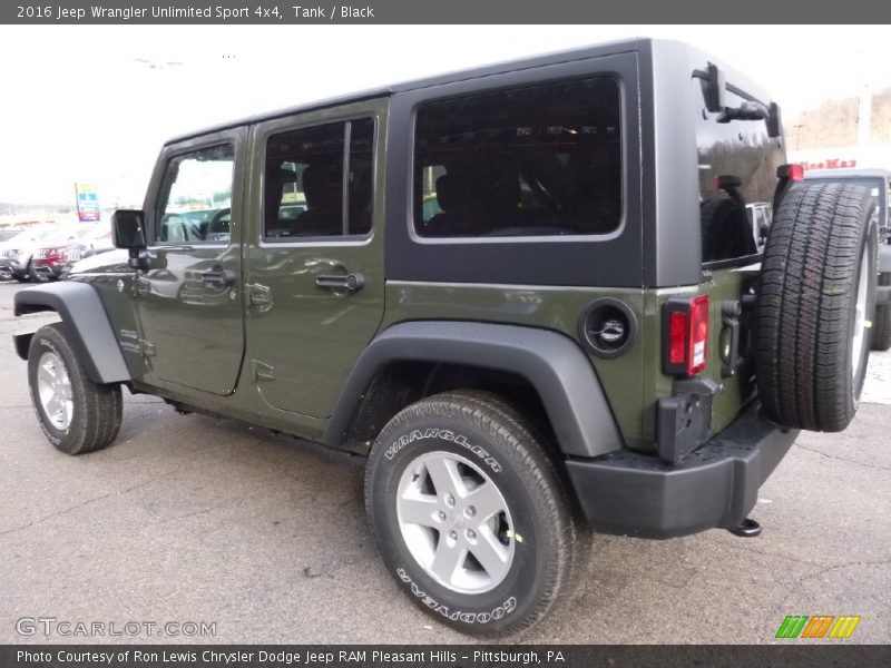 Tank / Black 2016 Jeep Wrangler Unlimited Sport 4x4