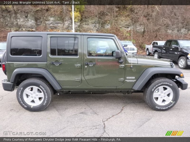 Tank / Black 2016 Jeep Wrangler Unlimited Sport 4x4