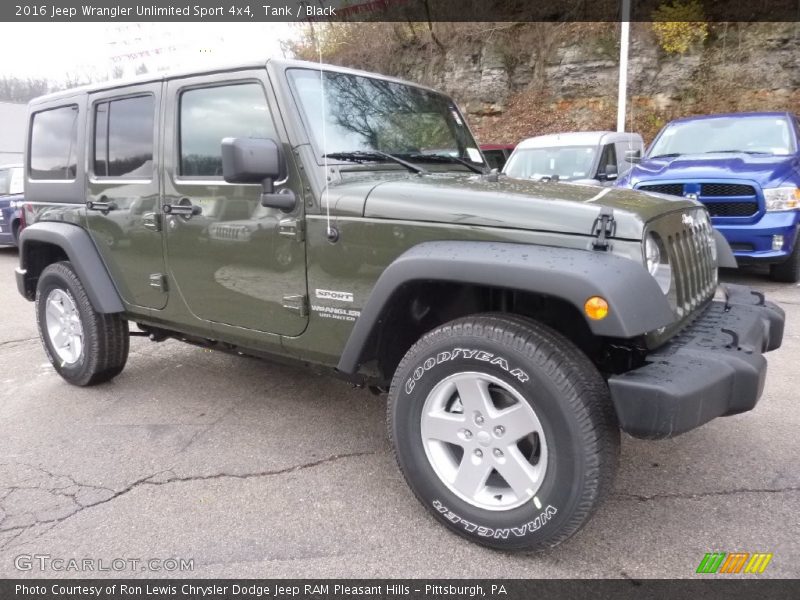 Tank / Black 2016 Jeep Wrangler Unlimited Sport 4x4