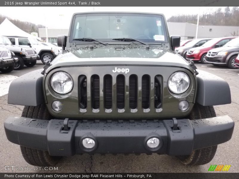 Tank / Black 2016 Jeep Wrangler Unlimited Sport 4x4