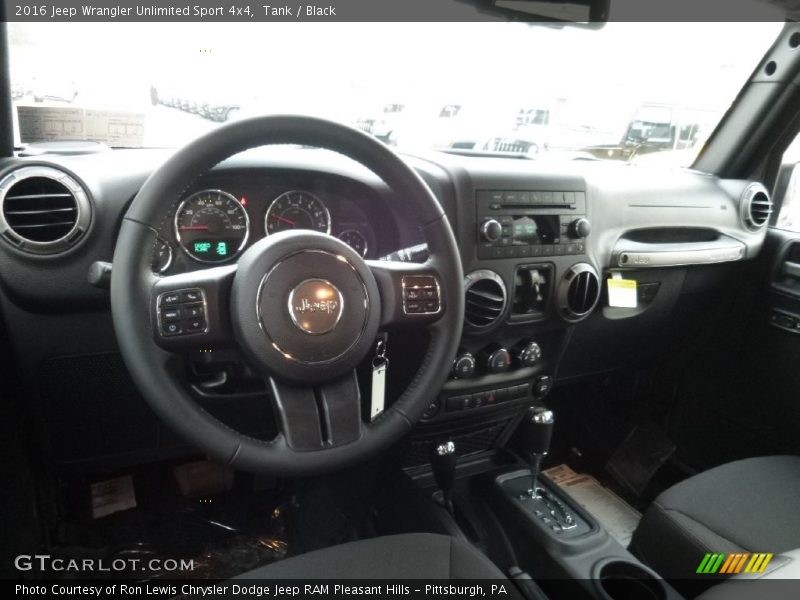 Tank / Black 2016 Jeep Wrangler Unlimited Sport 4x4