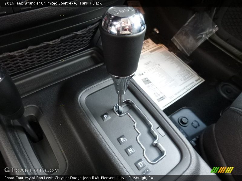 Tank / Black 2016 Jeep Wrangler Unlimited Sport 4x4
