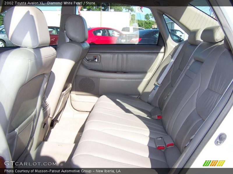 Diamond White Pearl / Stone 2002 Toyota Avalon XL