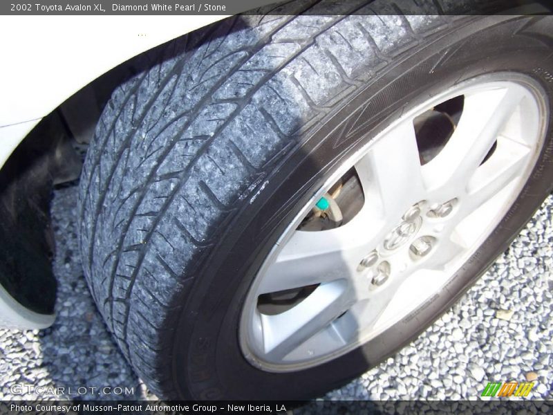 Diamond White Pearl / Stone 2002 Toyota Avalon XL