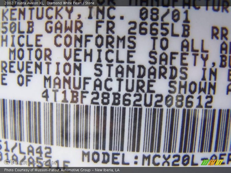 Diamond White Pearl / Stone 2002 Toyota Avalon XL
