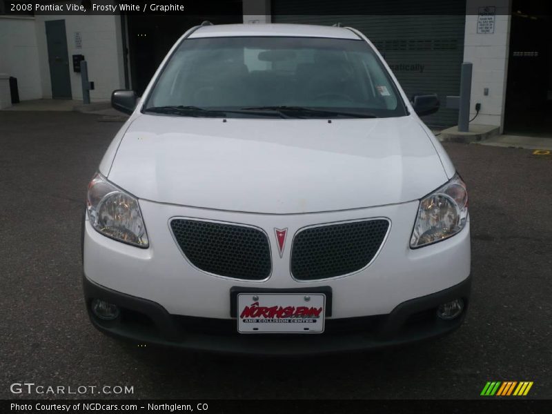 Frosty White / Graphite 2008 Pontiac Vibe