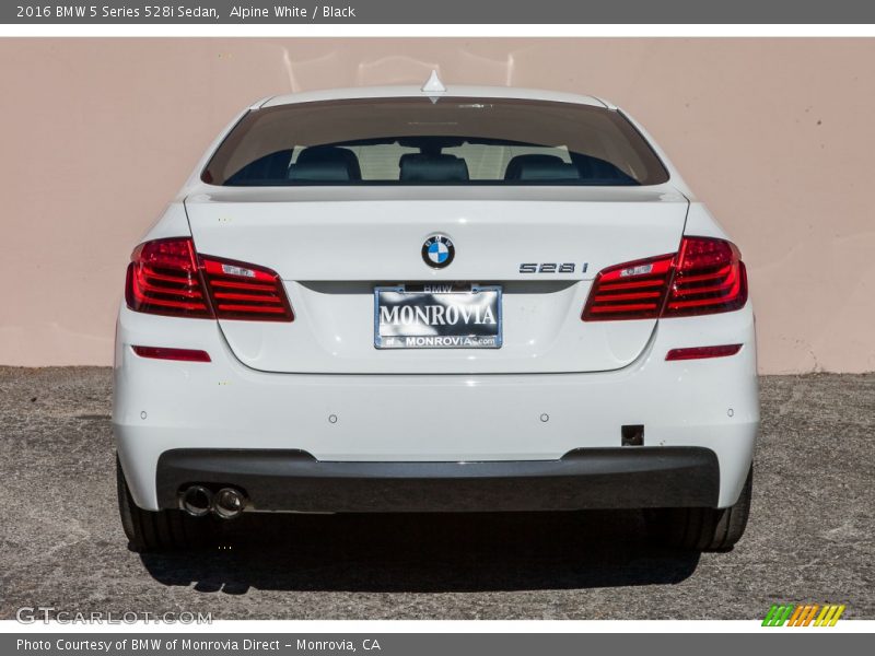 Alpine White / Black 2016 BMW 5 Series 528i Sedan